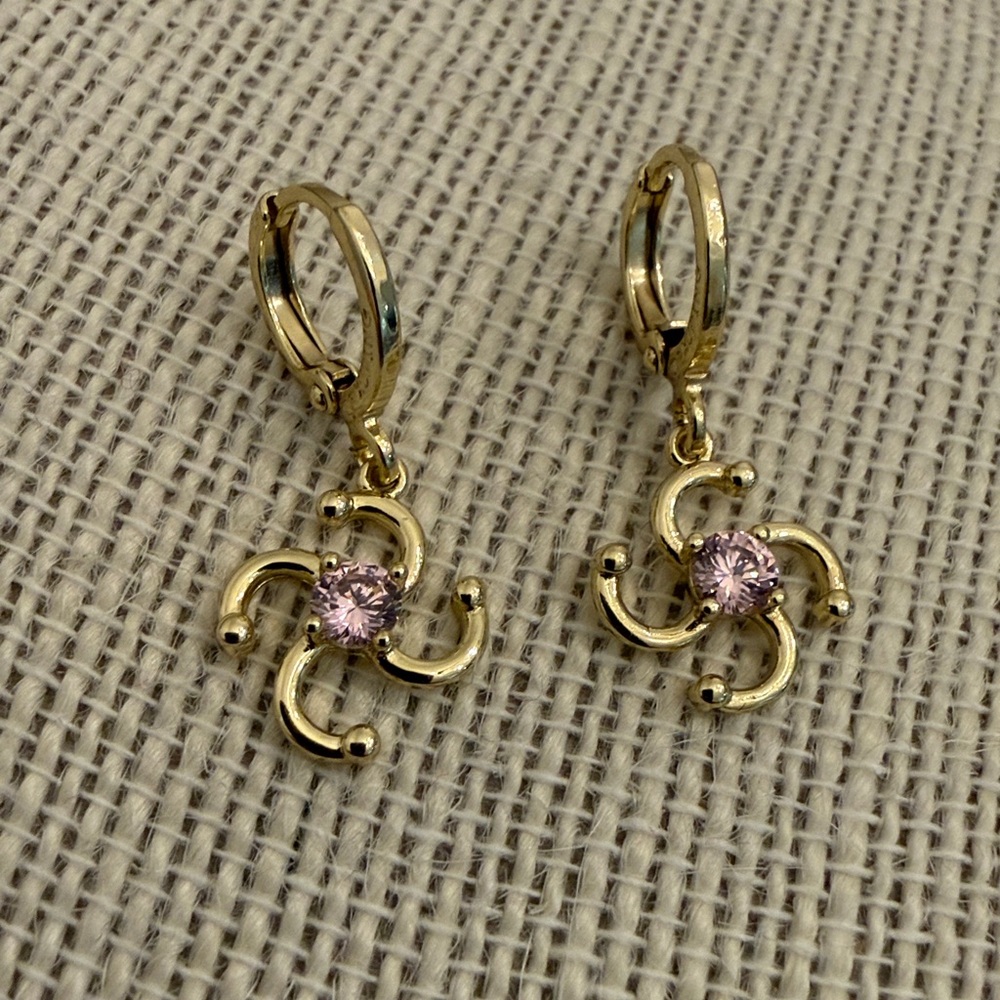 Gold tone Earrings with Pink Gemstone